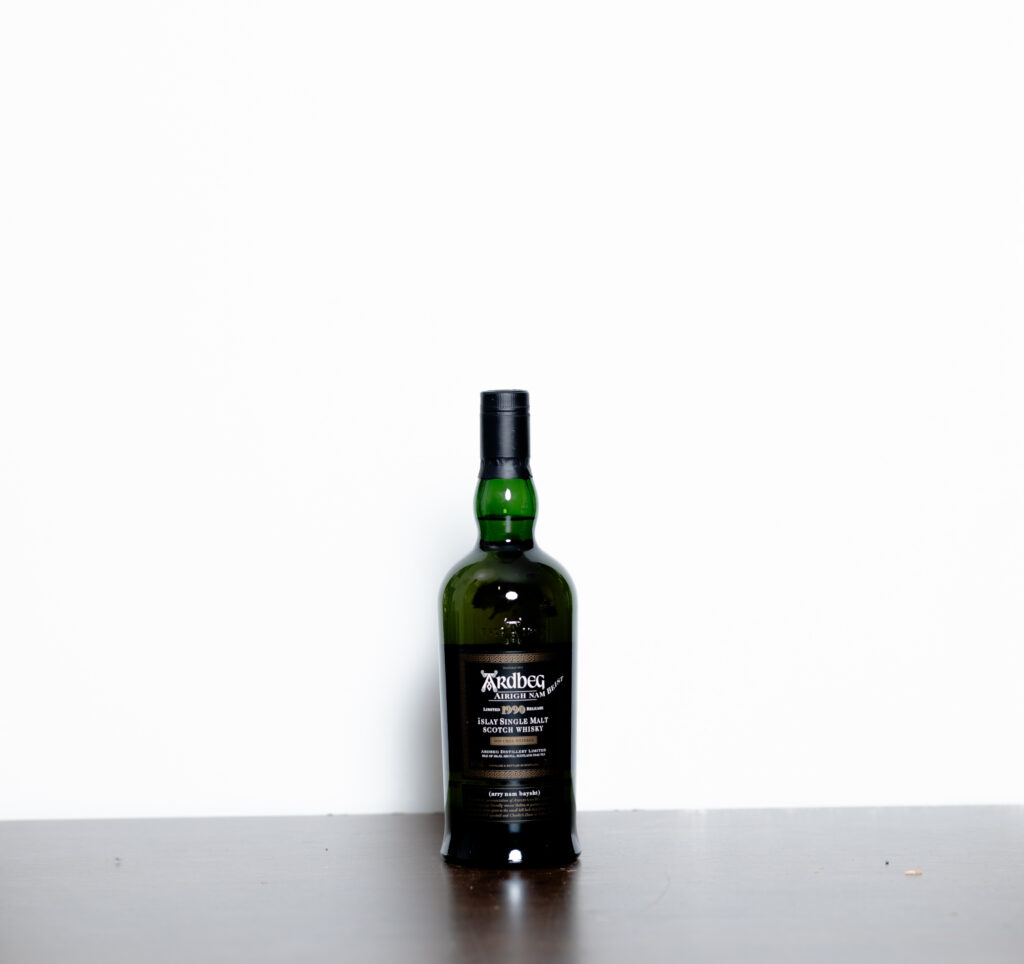 Ardbeg Airigh Nam Beist 1990 (Released 2006) – Islay Single Malt Scotch Whisky, 70cl, 46% ABV (Discontinued, With Box)