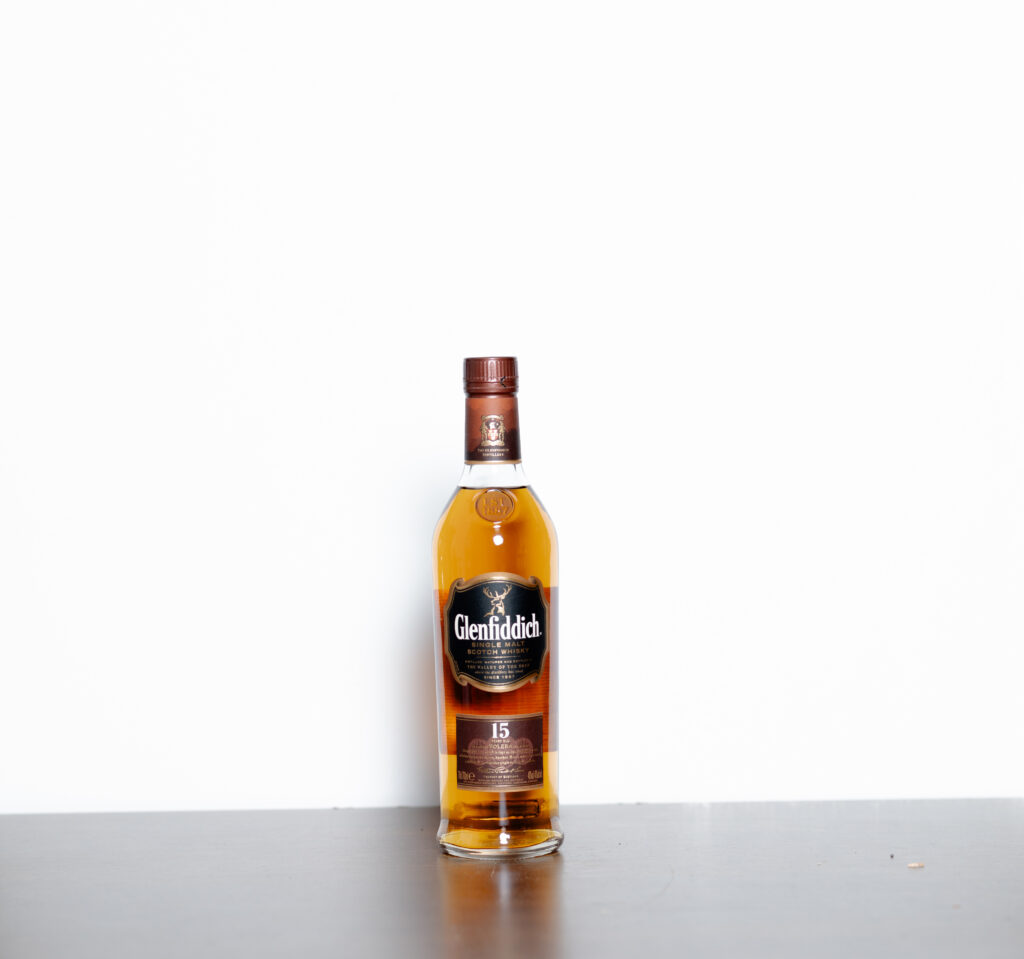 Glenfiddich 15 Year Old Solera Reserve (Old Bottling) – Speyside Single Malt Scotch Whisky, 70cl (Solera Vat, Era-Specific Collectible)