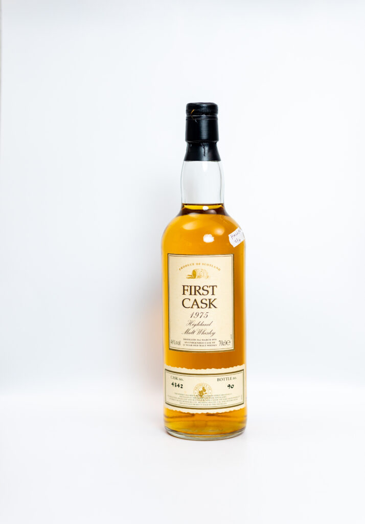 Highland Park First Cask 1975 – 23 Year Old – Bottle NO. 90