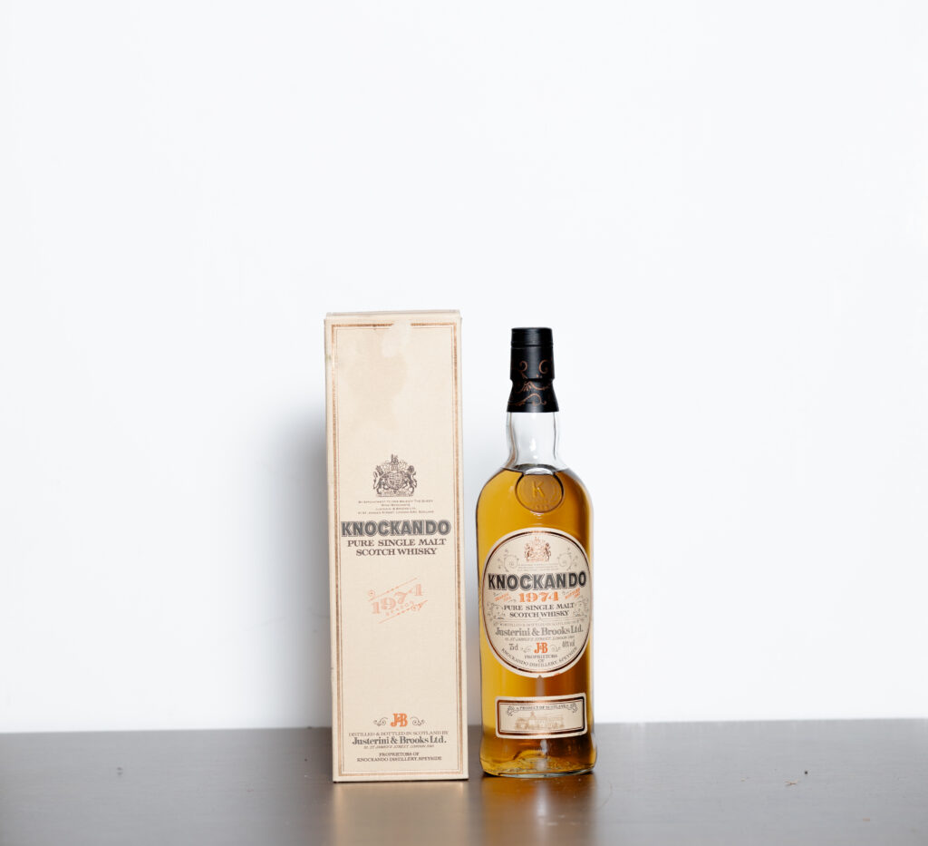 Knockando 1974 “Pure Single Malt” (Justerini & Brooks Bottling, 1986) – Speyside Single Malt Scotch Whisky, 75cl, 43% ABV