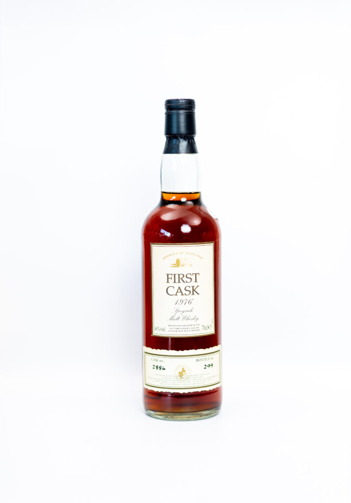 Glen Grant First Cask 1976 – 24 Year Old – Bottle NO. 299